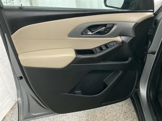 Photo of 2023 Sterling Gray Metallic Chevrolet Traverse