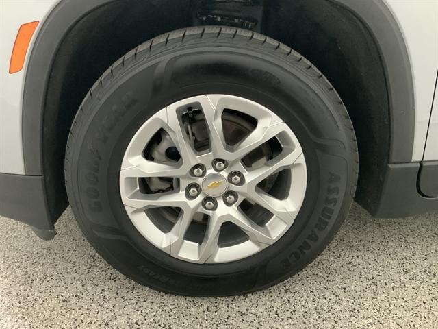 Photo of 2023 Sterling Gray Metallic Chevrolet Traverse