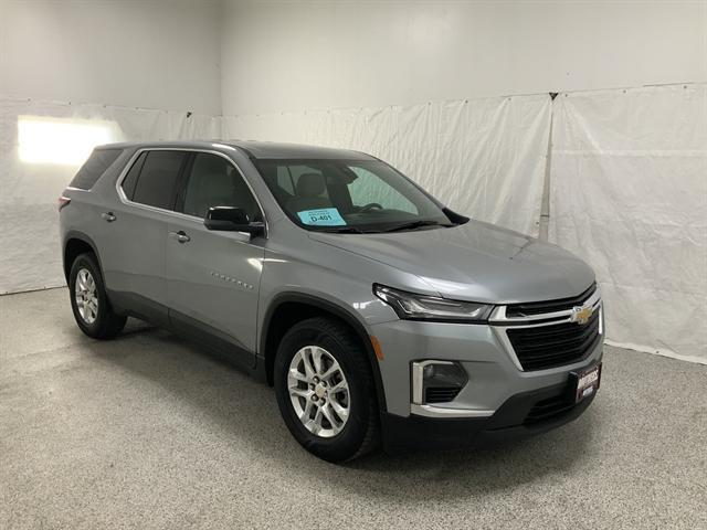 Photo of 2023 Sterling Gray Metallic Chevrolet Traverse