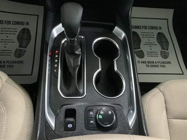 Photo of 2023 Sterling Gray Metallic Chevrolet Traverse