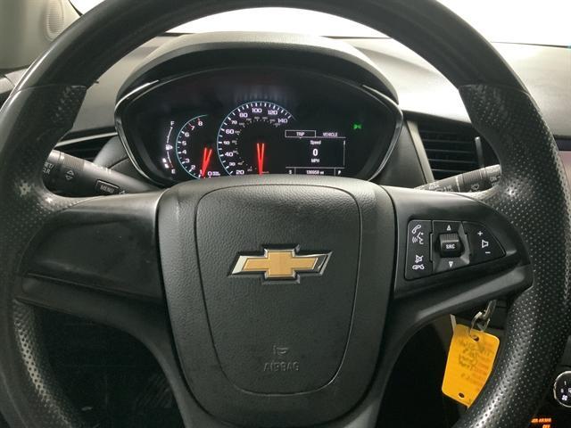 Photo of 2018 Summit White Chevrolet Trax