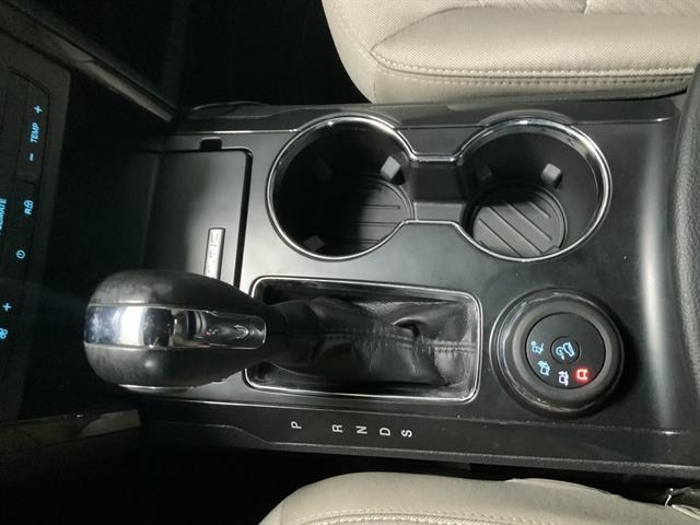 Photo of 2019 Oxford White Ford Explorer