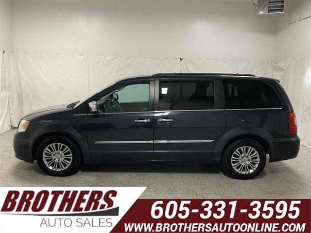 2013 Chrysler Town & Country