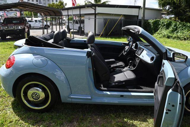 Photo of 2016 Blue Volkswagen Beetle