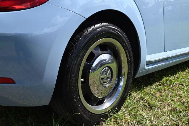 Photo of 2016 Blue Volkswagen Beetle