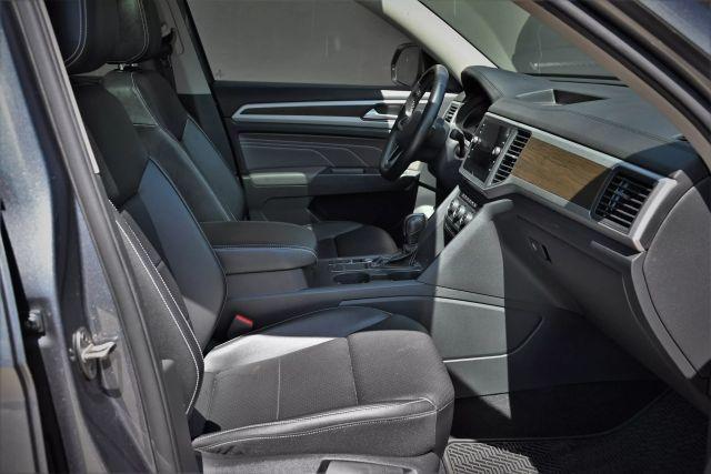 Photo of 2021 Platinum Gray Metallic Volkswagen Atlas