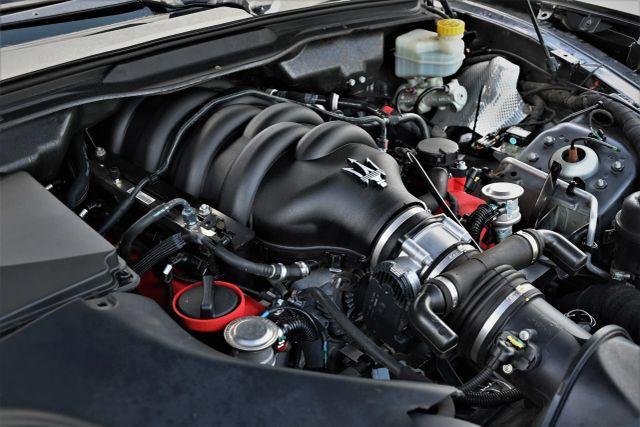 Photo of 2015 Gray Maserati GranTurismo