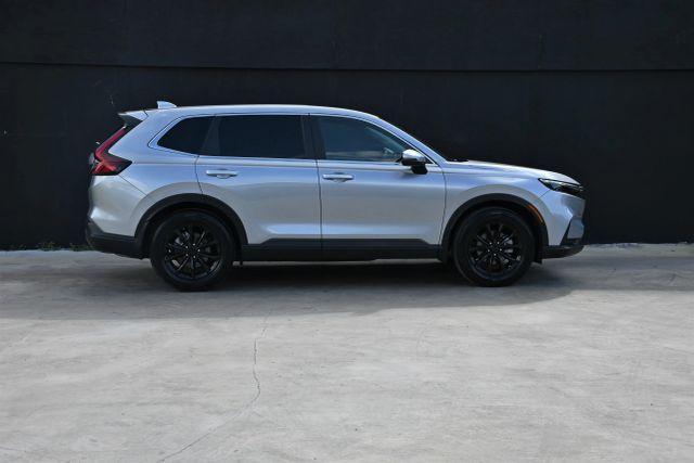 Photo of 2025 Gray Honda CR-V