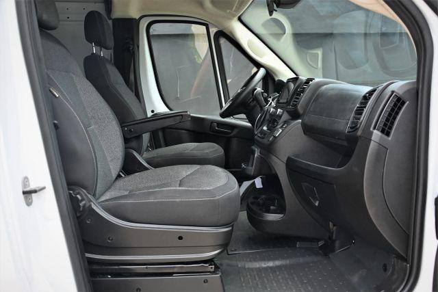 Photo of 2023 White RAM ProMaster 2500