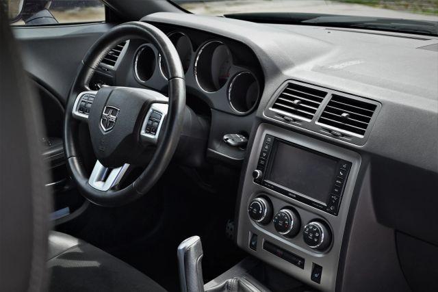 Photo of 2011 Black Dodge Challenger