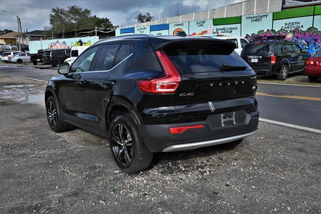 2024 Volvo XC40