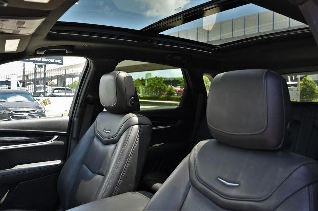 Photo of 2023 Pink Cadillac XT5