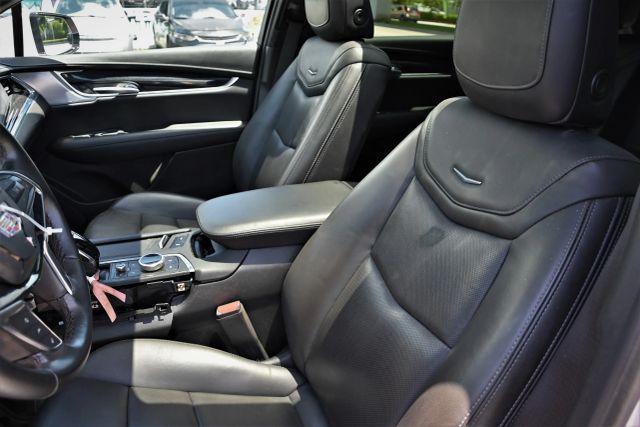 Photo of 2023 Pink Cadillac XT5