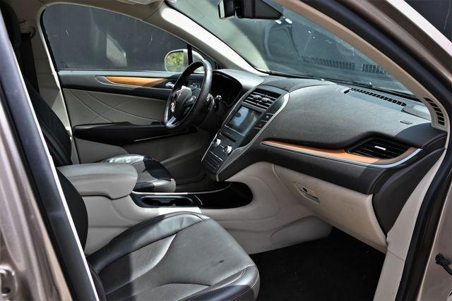 Photo of 2019 Gray Lincoln MKC