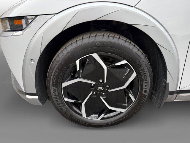 Photo of 2023 Cyber Gray Hyundai IONIQ 5