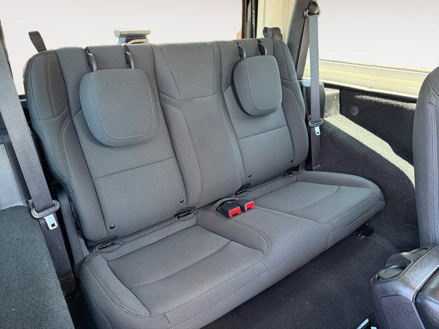 Photo of 2022 Black Clearcoat Jeep Wrangler