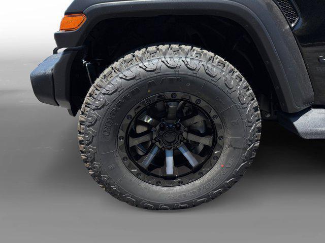 Photo of 2022 Black Clearcoat Jeep Wrangler