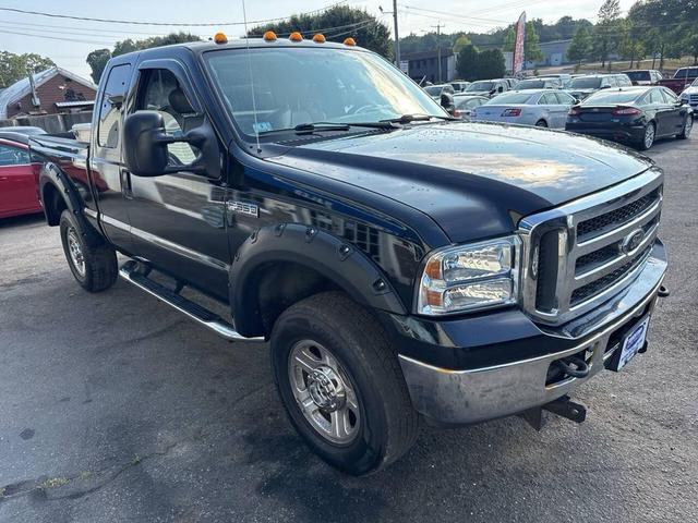 Photo of 2005 Black Ford F-350