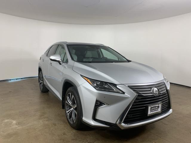 Photo of 2017 Silver Lining Metallic Lexus RX 350