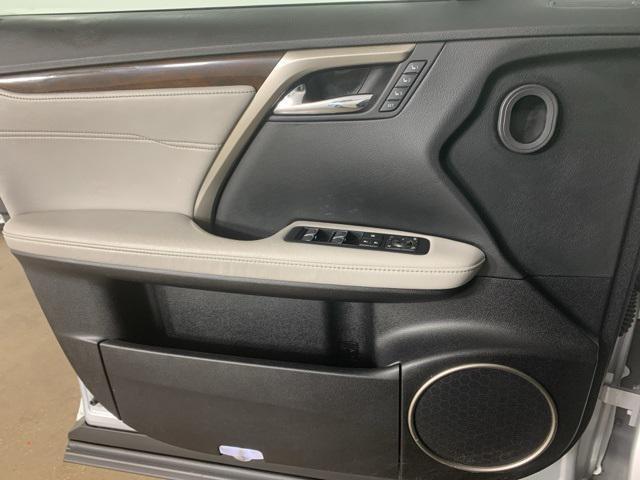 Photo of 2017 Silver Lining Metallic Lexus RX 350