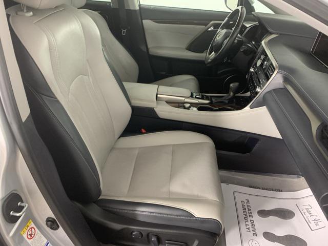 Photo of 2017 Silver Lining Metallic Lexus RX 350