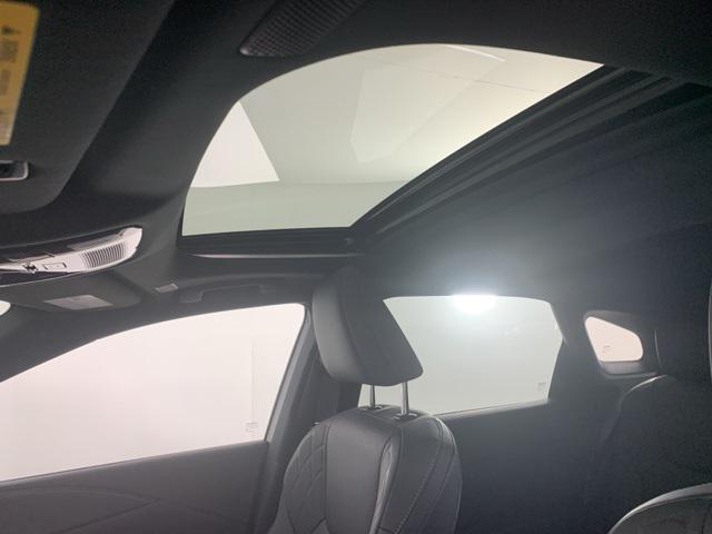 Photo of 2025 Ultra White Lexus RX 350