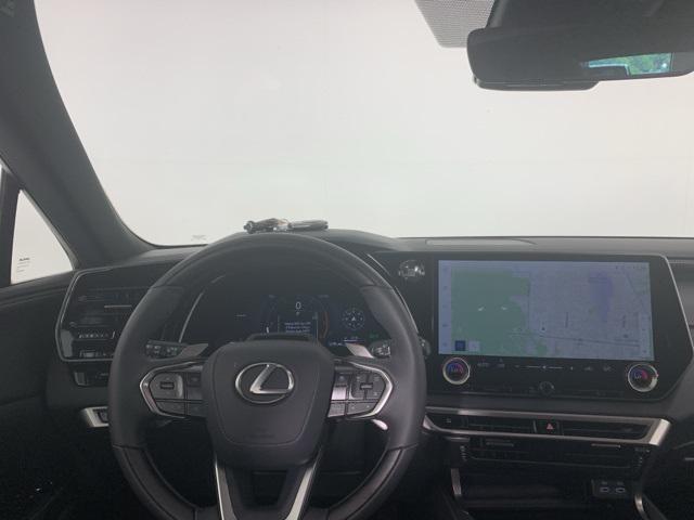 Photo of 2025 Ultra White Lexus RX 350