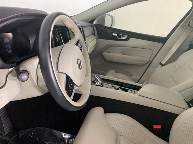Photo of 2022 White Volvo XC60