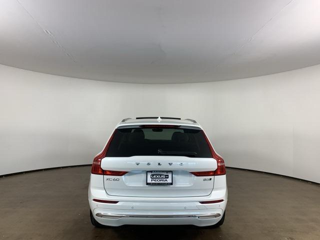 Photo of 2022 White Volvo XC60