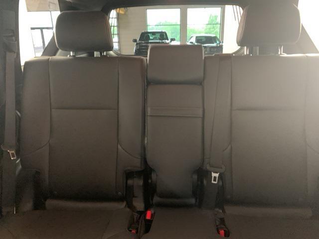 Photo of 2023 Atomic Silver Lexus GX 460