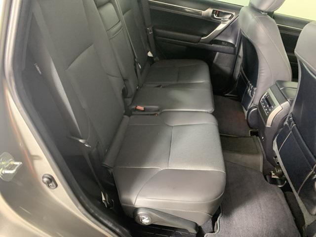 Photo of 2023 Atomic Silver Lexus GX 460