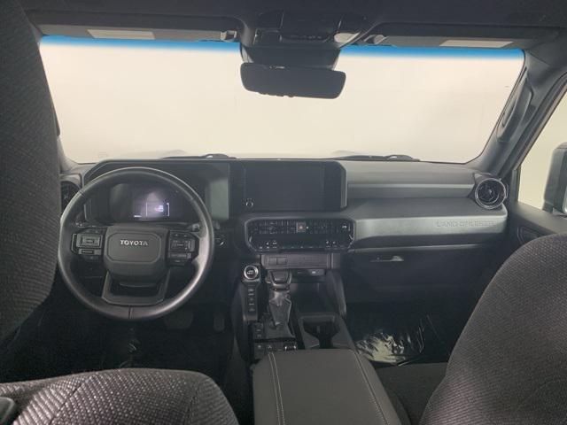 Photo of 2024 Meteor Shower Toyota Land Cruiser
