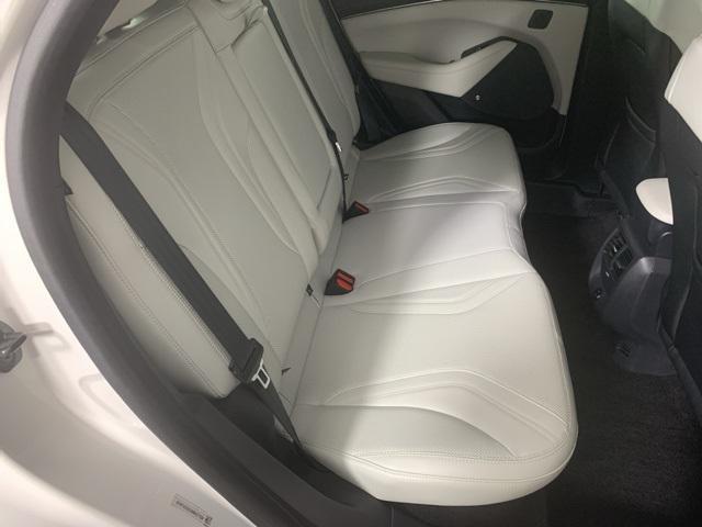 Photo of 2022 White Ford Mustang Mach-E