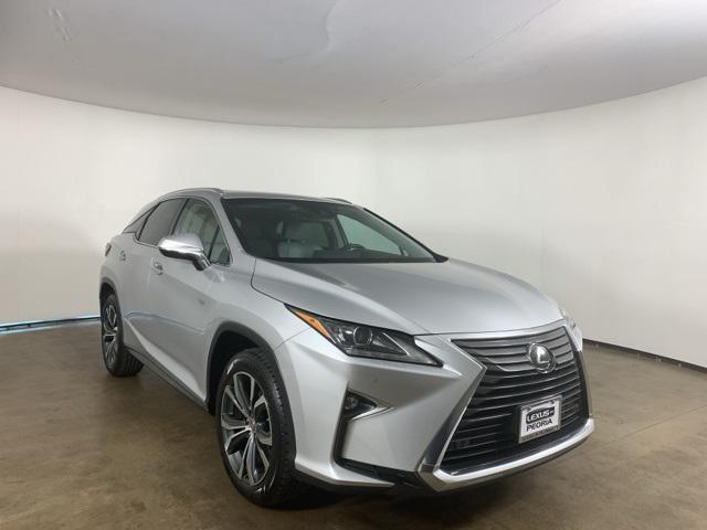 Photo of 2017 Silver Lining Metallic Lexus RX 350