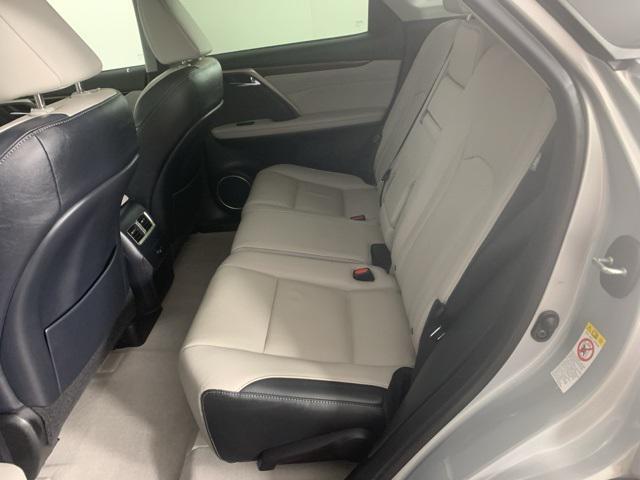 Photo of 2017 Silver Lining Metallic Lexus RX 350