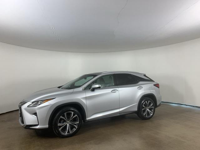 Photo of 2017 Silver Lining Metallic Lexus RX 350