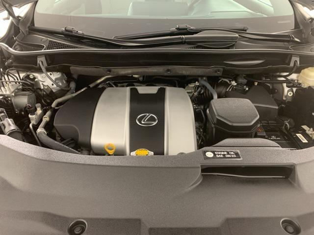 Photo of 2017 Silver Lining Metallic Lexus RX 350