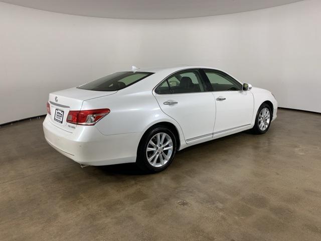 Photo of 2012 White Lexus ES 350