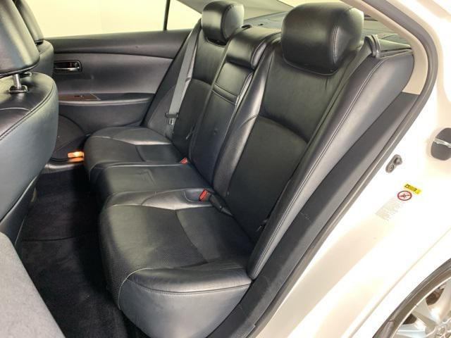 Photo of 2012 White Lexus ES 350