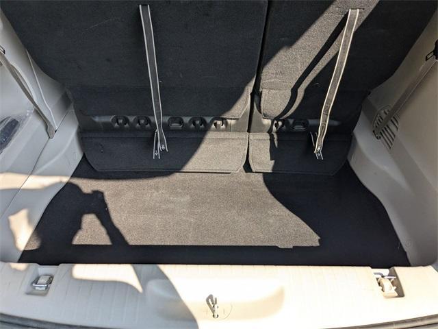 Photo of 2024 Silver Mist Clearcoat Chrysler Pacifica