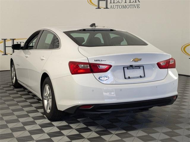 Photo of 2023 Summit White Chevrolet Malibu