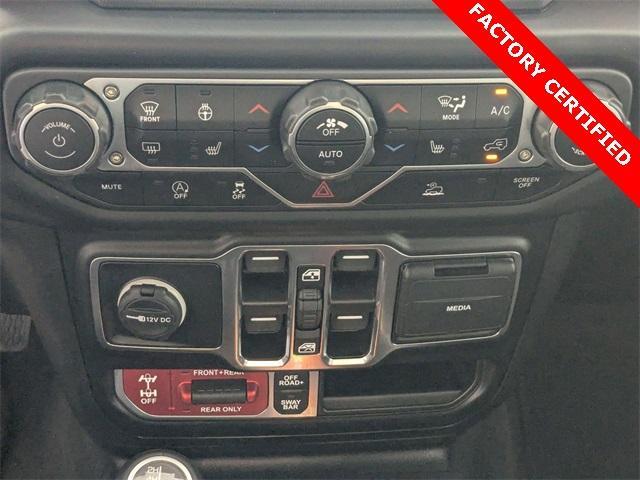Photo of 2022 Hydro Blue Pearlcoat Jeep Gladiator