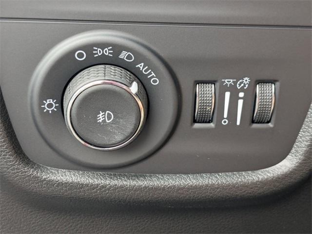 Photo of 2025 Velvet Red Pearlcoat Jeep Grand Cherokee L
