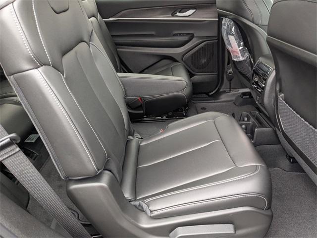 Photo of 2025 Velvet Red Pearlcoat Jeep Grand Cherokee L