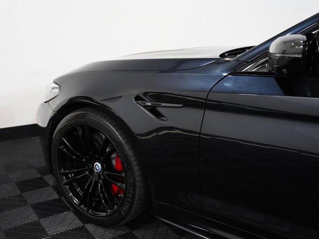 Photo of 2021 Black Sapphire Metallic BMW M5