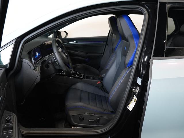 Photo of 2024 BLACK Volkswagen Golf R