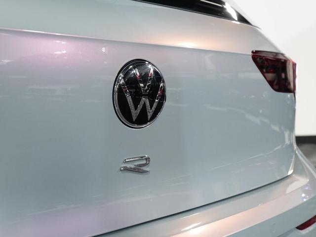 Photo of 2024 BLACK Volkswagen Golf R