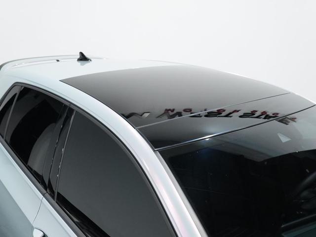 Photo of 2024 BLACK Volkswagen Golf R