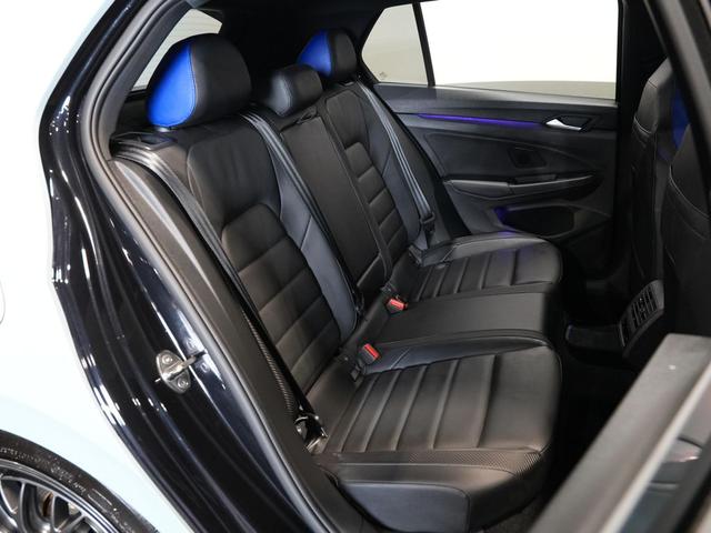 Photo of 2024 BLACK Volkswagen Golf R