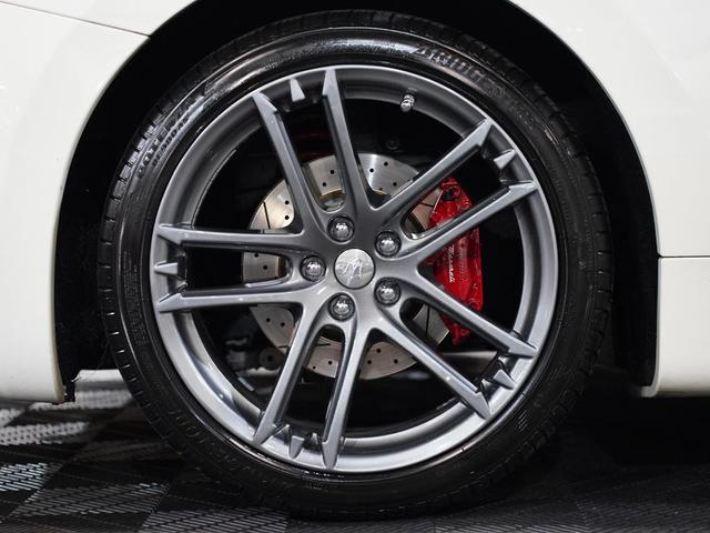 Photo of 2012 Bianco Eldorado Maserati GranTurismo